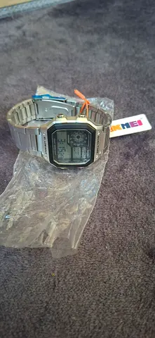 Skmei 1335 silver watch Casio Style Digital Mens Watch - Stainless Steel Strap (Like New)