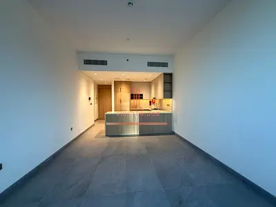 POOL VIEW | SMART HOME | MAIDS ROOM