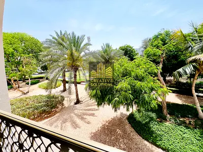 1 BEDROOM WITH BALCONY NEAR SCHOOL PETS ALLOWED
