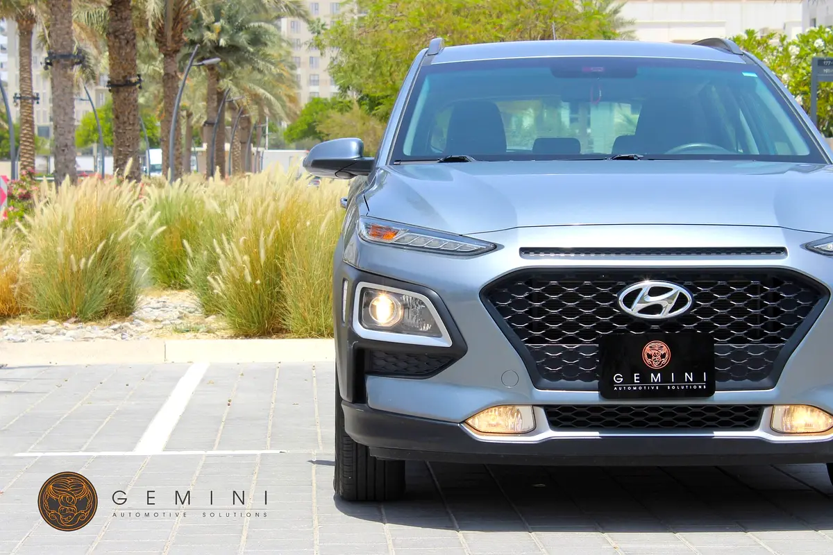 Hyundai Kona 2019 — photo 1 of 16