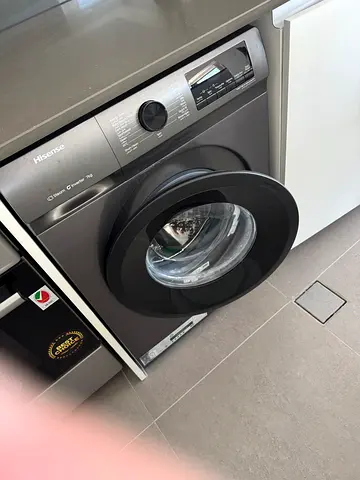 Hisense Front-load washing machine - good condition. 7kg