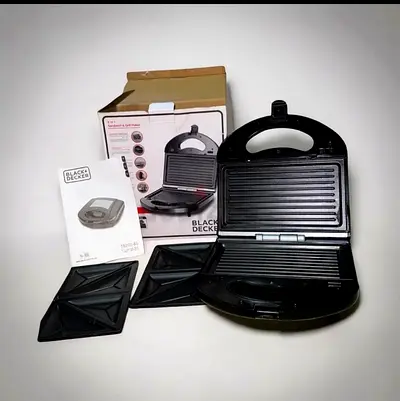 Black+Decker 2-in-1 Sandwich Maker  Grill with Interchangeable Plates