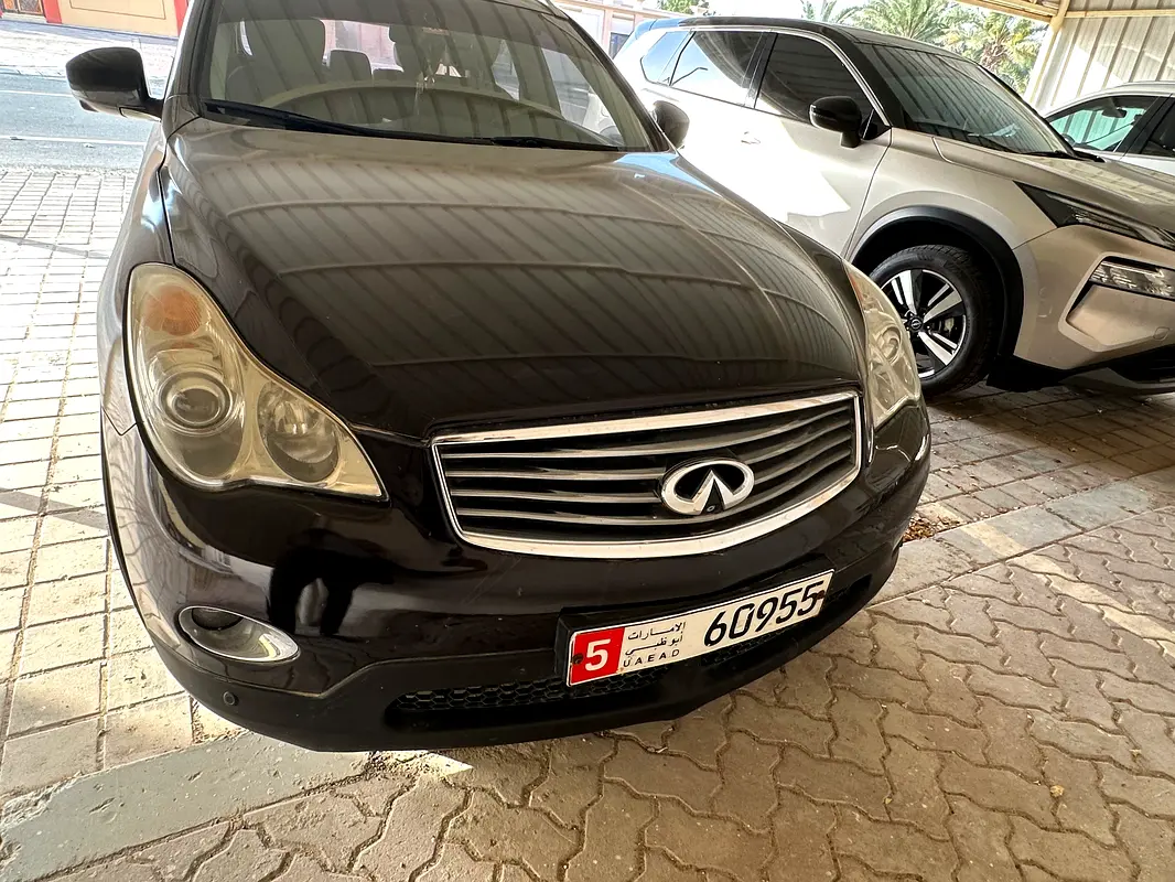 Infiniti QX50 2015 — photo 1 of 10