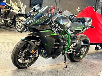 Kawasaki Ninja H2 GCC 2025