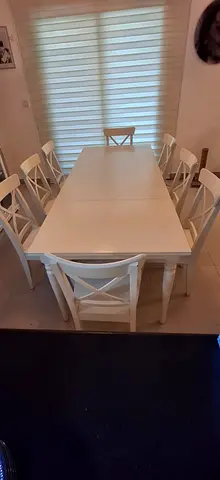 8 chairs extendable IKEA table for sale