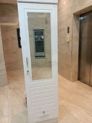 Hi I am selling single door cabinet wooden brand new