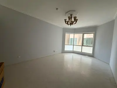 Free air conditioning, free gym and swimming pool, 1 bedroom and living room apartment with built-in wardrobes + laundry room.