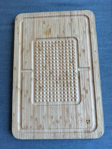 Bamboo chopping/serving board with juice groove - NO OFFERS