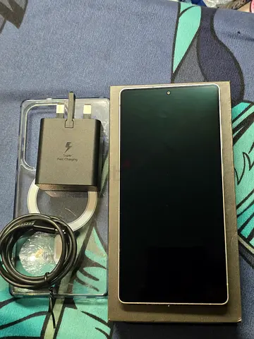 Samsung s25 ultra 12 GB 256 GB