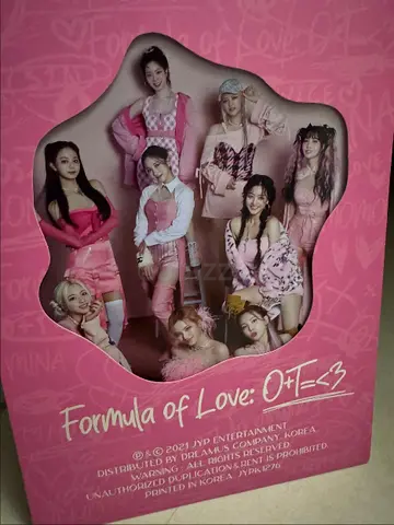 TWICE - Formula of Love: O+T=3 (K-pop Album, Pink Edition)