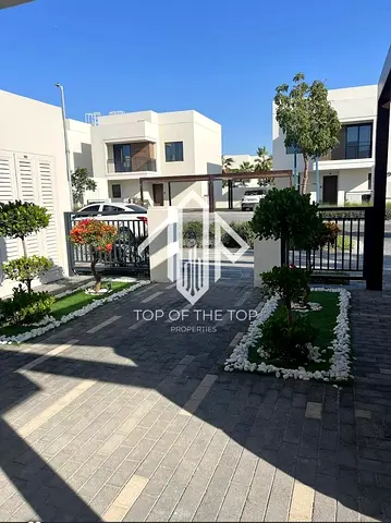 Single Row Mid | Smart Buy | Rare Opportunity