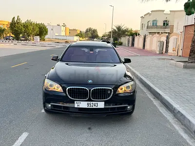 2011 BMW 750LI GCC Specs Pristine Condition Black on Brown Full option