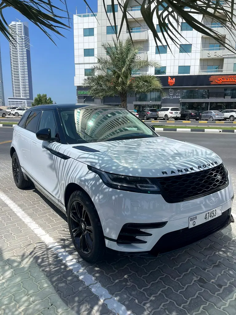 Land Rover Range Rover Velar 2019 — photo 1 of 8