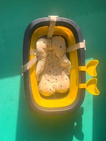 Baby bathtub