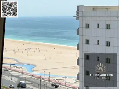 Luxury 2-bedroom apartment with a living room and direct sea view - Ajman Corniche. 4 bathrooms, laundry room, free parking, built-in wardrobes. Prime