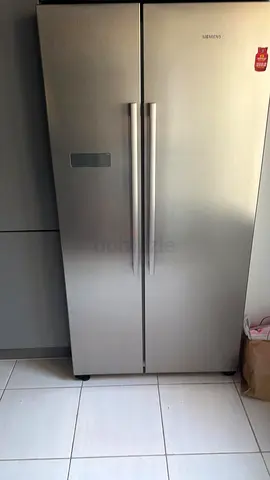 Siemens side by side fridge and freezer new model 700 litters