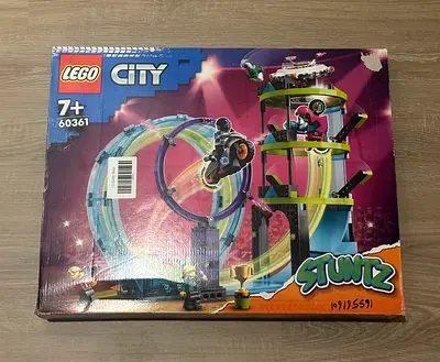 LEGO City Ultimate Stunt Riders Challenge 60361 - NEW