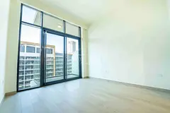 Stunning Studio | Chiller free | Community Living