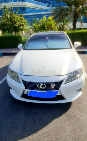 2014 Lexus ES 350 - GCC Specs(Full Option)