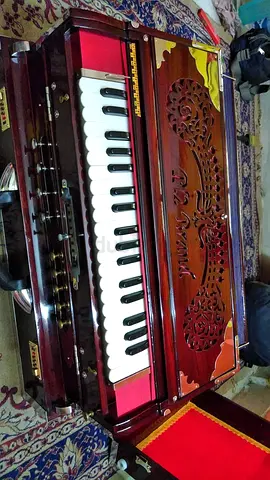 HARMONIUM