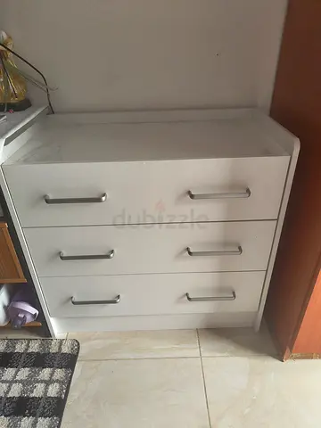 White 3-Drawer Chest Dresser - Compact and Clean