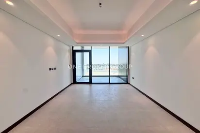 Brand New Luxury 1BR | Closed Kitchen | Vacant