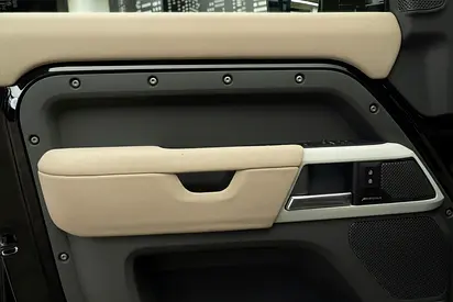 Land Rover Defender 110 HSE P400, миниатюра 15