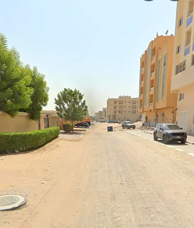 أرض زاوية استثمارية مميزة أرضي +6 المويهات