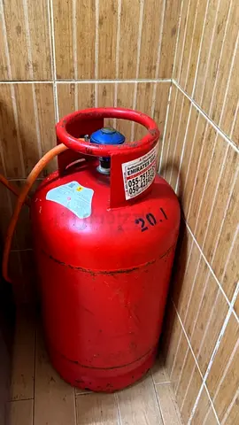Dubai medium Cylinder empty with regulator