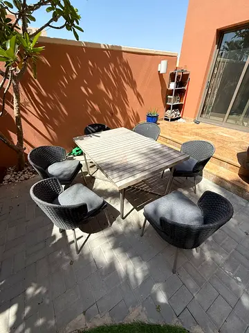 6-Seater Outdoor Dining Set with Wicker Chairs and Rectangular Table