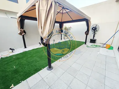 Like barnd villa 3bhk and Wardrobes and garden and parking mand room