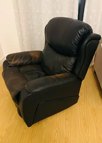 Recliner with 360° Swivel Base  Massage vibration