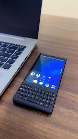 BlackBerry Key 2 128GB BLACK DUAL SIM pristine condition