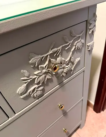 Ikea Chest of drawers available in perfect condition