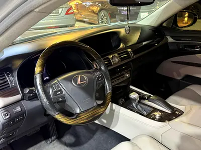 صورة 13 لـ 2015 Lexus LS-SERIES