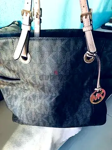 Michael Kors tote bag in brown monogram print