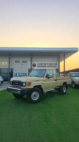 2025 Toyota Land Cruiser 70 Series LC 79 LX - GCC Specs - Brand New