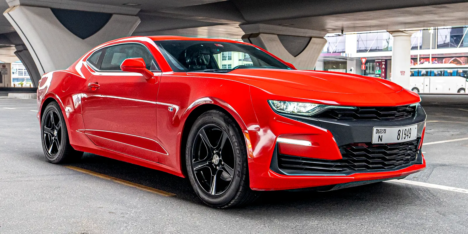 Chevrolet Camaro 2020 — photo 1 of 5