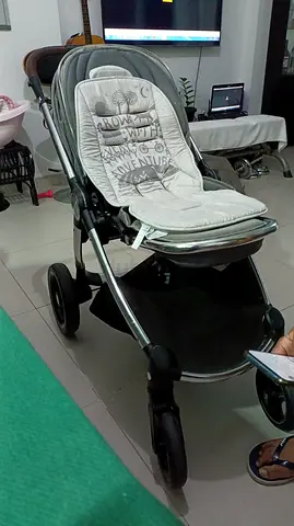 Mamas  Papas Stroller + Bassinet