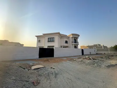 Luxury Villa for Rent in Al Suyoh 3 🏡 An exceptional opportunity to rent a spacious two-storey villa in Al Suyoh 3, designed with elegant