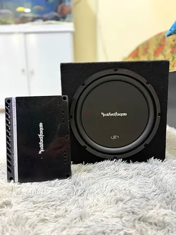ROCKFORD FOSGATE R1 12” 400W MAX SUBWOOFER With SEALED BOX  ROCKFORD PUNCH P400-2 MONO AMPLIFIER