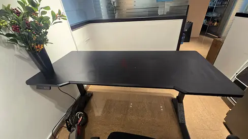Electric Height-Adjustable Standing Desk - Black, Large Work Surface