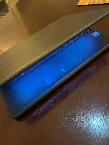Dell Laptop 3190 for sell