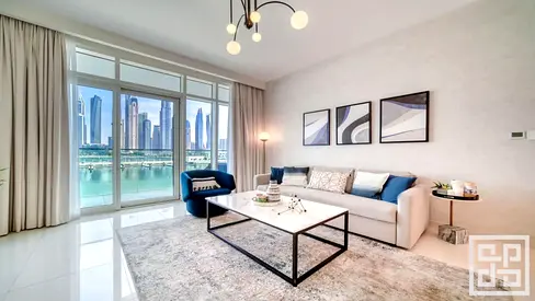 Exclusive 1BR Apartment in Emaar Beachfront