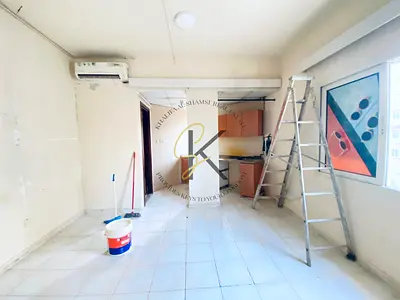 Lavish Studio Flat | With Split AC | Full Clocs Kitchen | Nearby Safari mall |