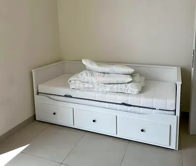 Ikea Hemness daybed with 2 new ikea mattress