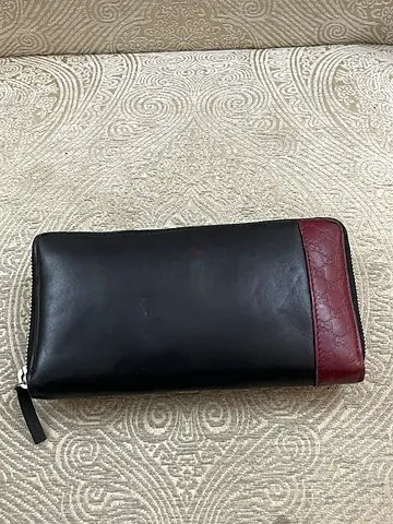 AUTHENTIC GUCCI BICOLOR LEATHER WALLET.