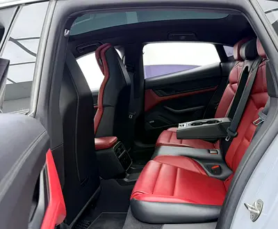 2022 Porsche TAYCAN — миниатюра 18