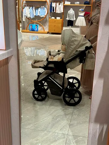 3 in 1 stroller and baby bag for sale!