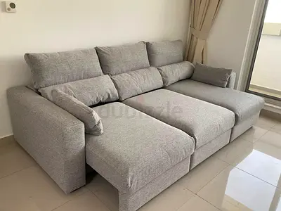 CrateBarrel Leather Sofa Excellent ConditionLight Grey 3-Seater Chaise Sofa with Pull-Out Footrests